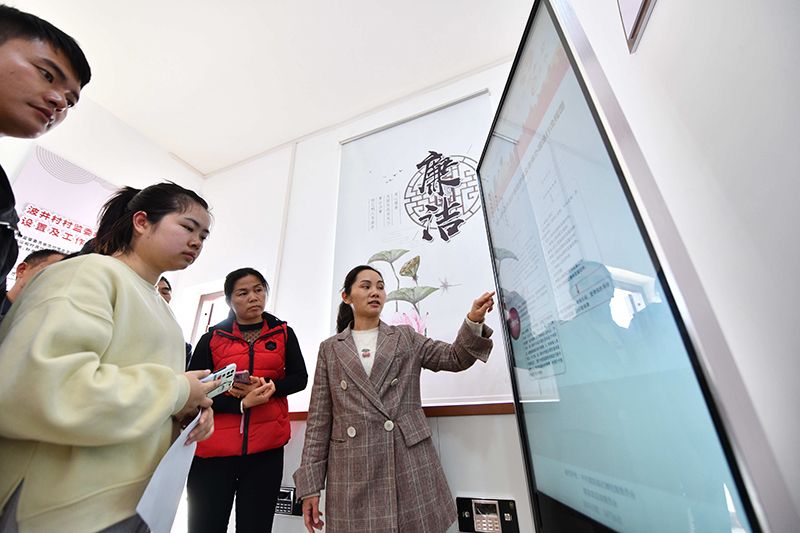 堅定執(zhí)著打好黨風廉政建設(shè)和反腐敗斗爭攻堅戰(zhàn)持久戰(zhàn)——從十九屆中央紀委六次全會看全面從嚴治黨向縱深推進